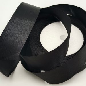 Лента атласная, на пене, односторонняя, 25 мм х 25 ярд, черный (5 шт/упак)