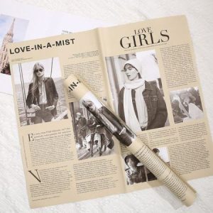 Пленка газета "Love girls" 57*57см Бежевая 117 20 листов т.м.60